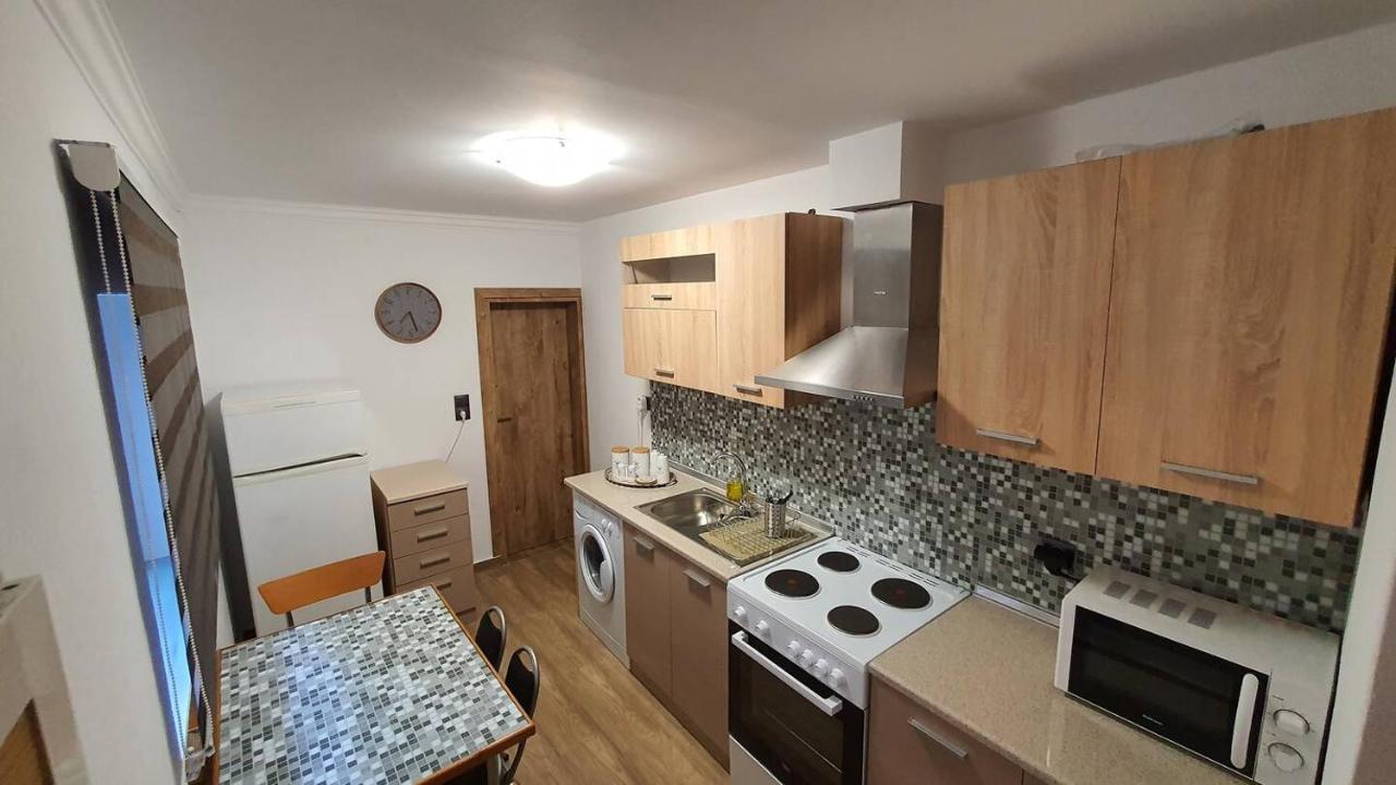 Apartment Fanes House *